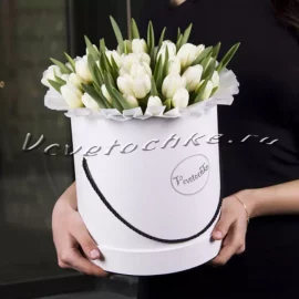 Шляпная коробка Grand «Белые тюльпаны»