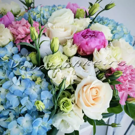 Шляпная коробка "Smile", Доставка цветов Тольятти, цветы Тольятти, Vcvetochke